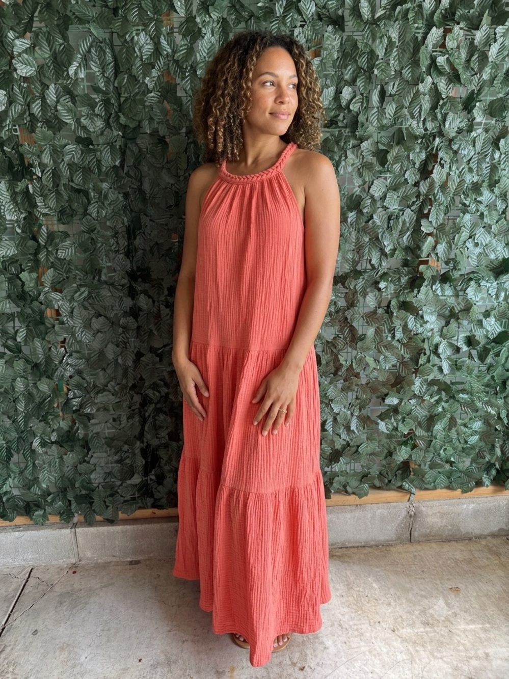 king universal coral halter-tie maxi dress - size L